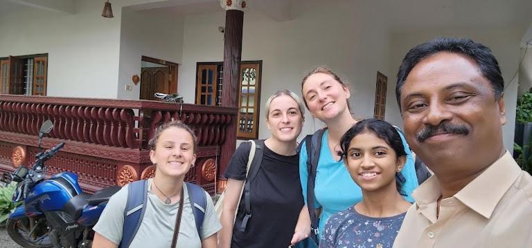 Pknhomestay Kumily Thekkady Exterior photo